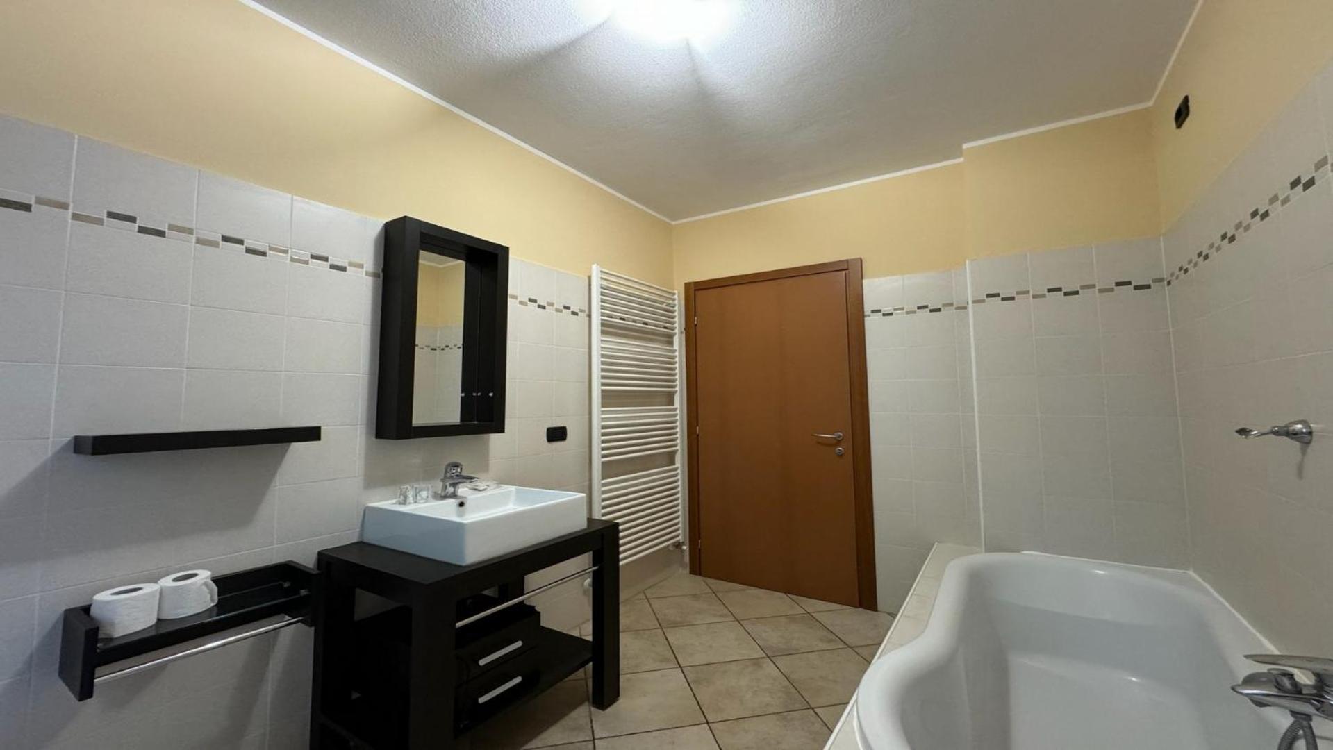 Villa Clubhouse à Menaggio Extérieur photo